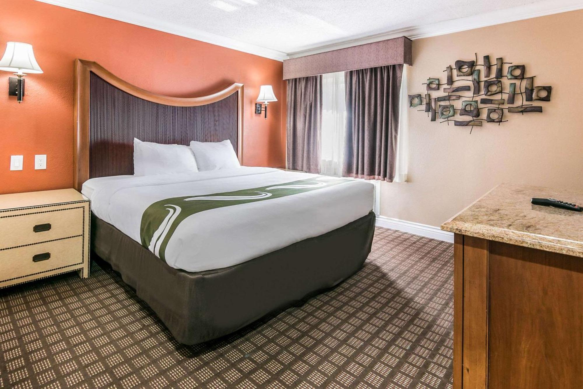 Quality Inn & Suites Atlanta Airport South College Park Exterior photo